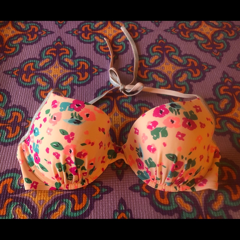 Aerie 36 D bathing suit top lightly padded